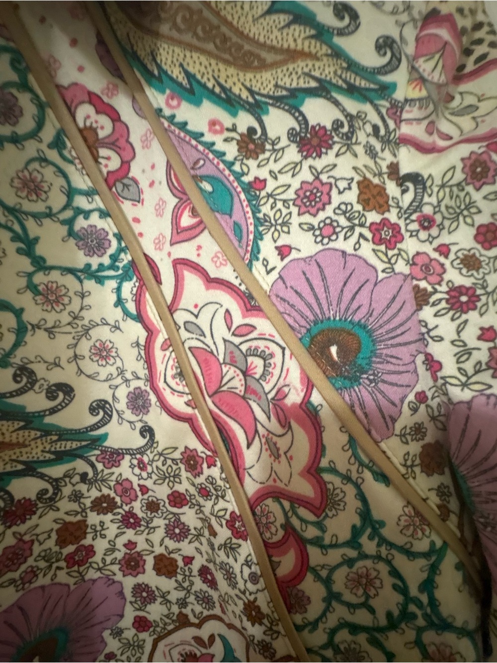 Harve Benard Cream Paisley Floral Jacket with Pink Accents - Picture 7 of 8